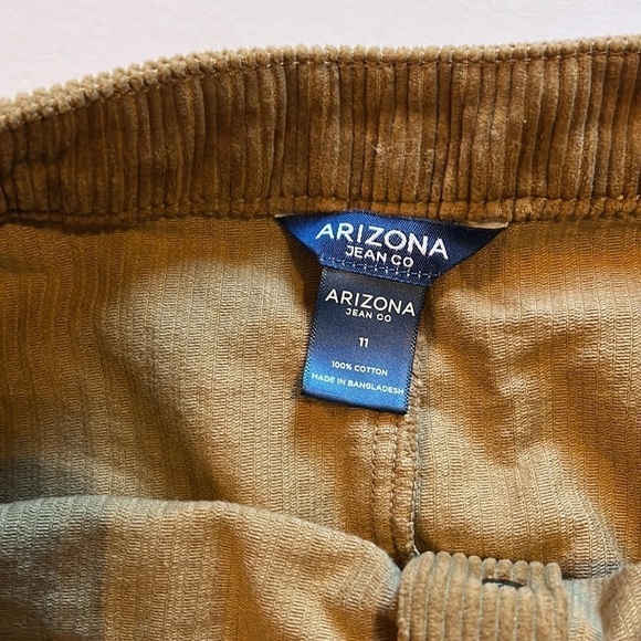 Arizona juniors corduroy, button up tan skirt size 11 - Picture 3 of 8